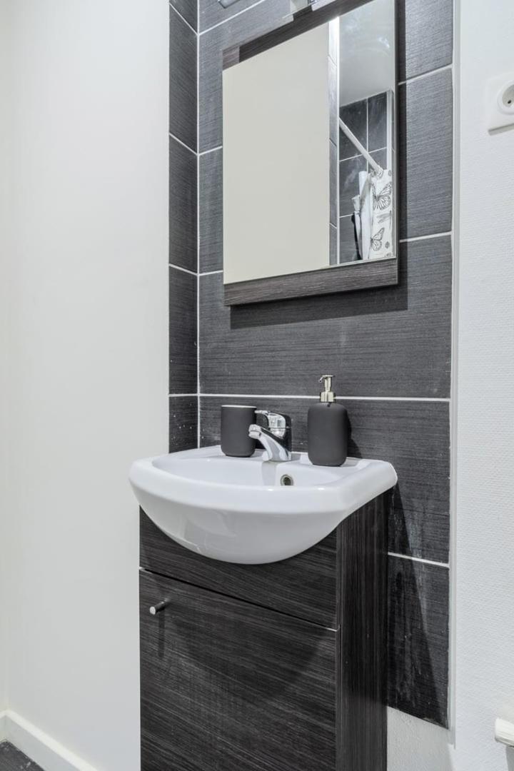 Beautiful Renovated Appart In The Center Of Λιλ Εξωτερικό φωτογραφία